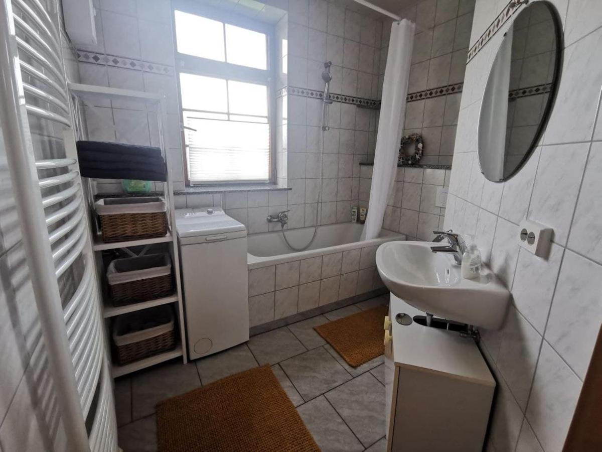 Ruhige Ferienwohnung Im Gutshaus Niederorschel Εξωτερικό φωτογραφία