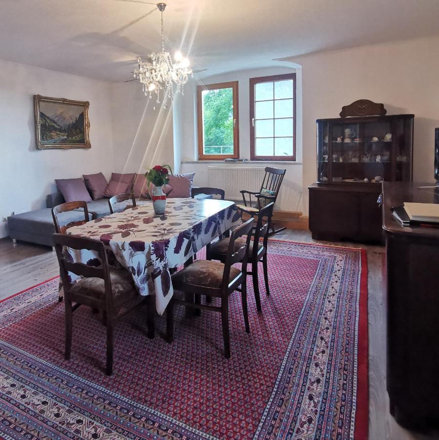 Ruhige Ferienwohnung Im Gutshaus Niederorschel Εξωτερικό φωτογραφία